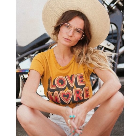 IN STOCK LOVE more Graphic Tee - white - Picture 5 of 5